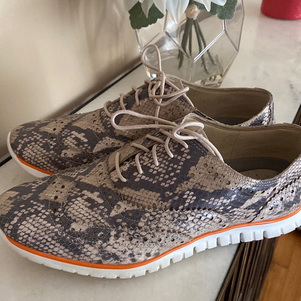 Cole Haan size 8 women shoes